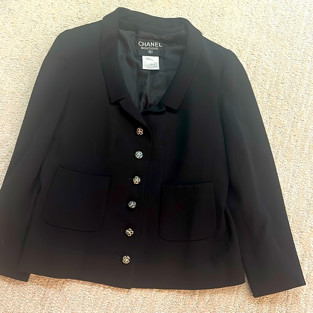 Chanel 2 piece suit